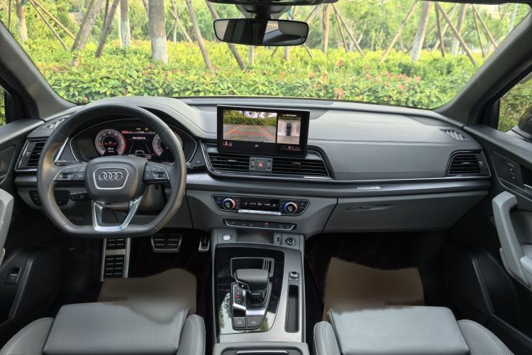 Used Audi Q5L 2023 40T Luxury Dynamic Model Interior 8