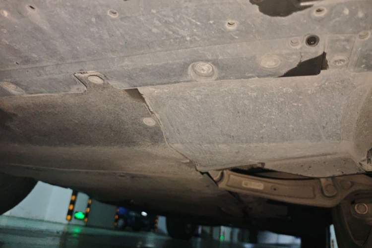 Used Audi Q5L 2023 40T Snow Sports Edition Chassis Front Left