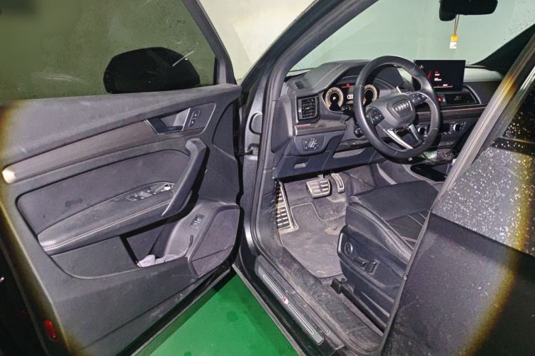 Used Audi Q5L 2023 40T Snow Sports Edition Driver Seat