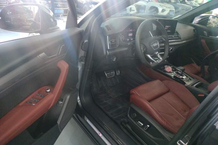 Used Audi Q5L 2023 40T Luxury Dynamic Model Driver Seat