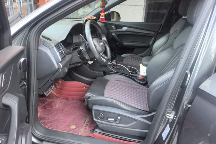 Used Audi Q5L 2023 40T Luxury Dynamic Model Driver Seat