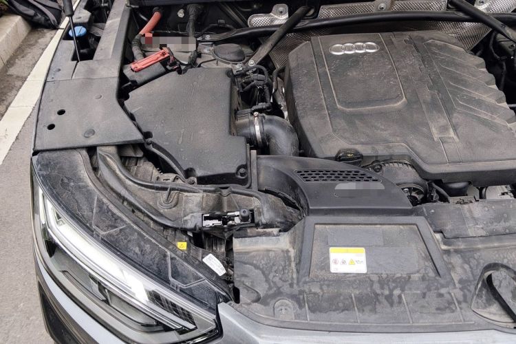 Used Audi Q5L 2023 40T Luxury Dynamic Model Engine Bay Right
