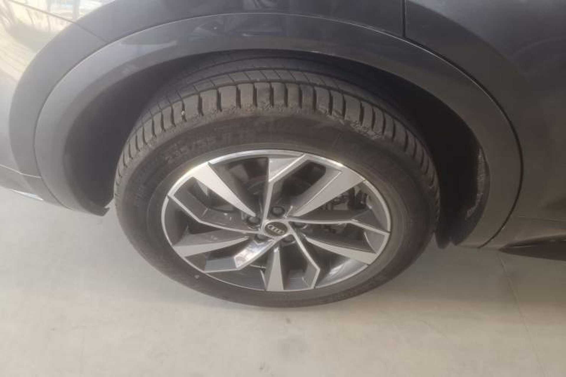 Used Audi Q5L 2023 40T Luxury Dynamic Model Exterior 2