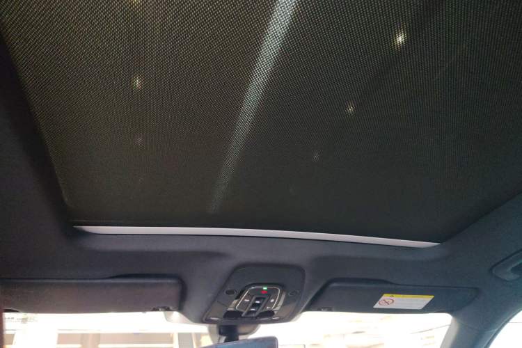 Used Audi Q5L 2023 40T Luxury Dynamic Model Headliner
