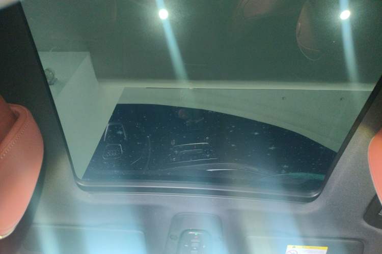 Used Audi Q5L 2023 40T Luxury Dynamic Model Headliner