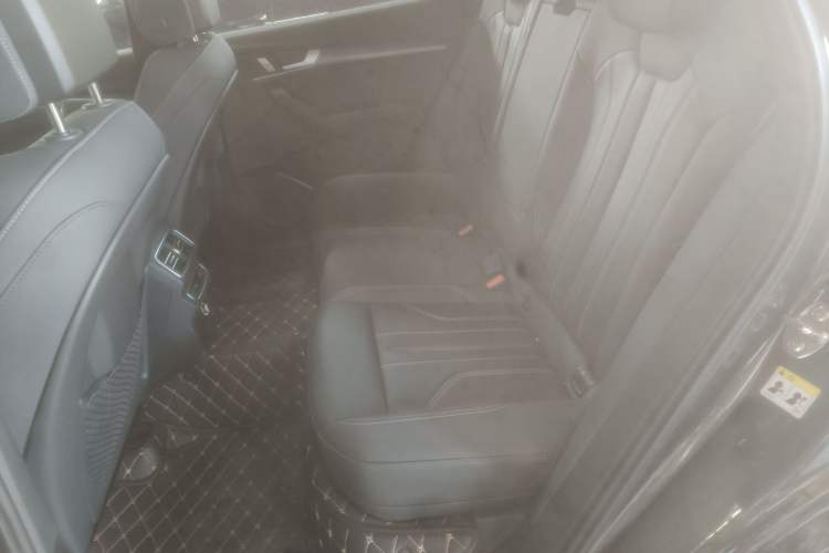 Used Audi Q5L 2023 40T Luxury Dynamic Model Interior 4