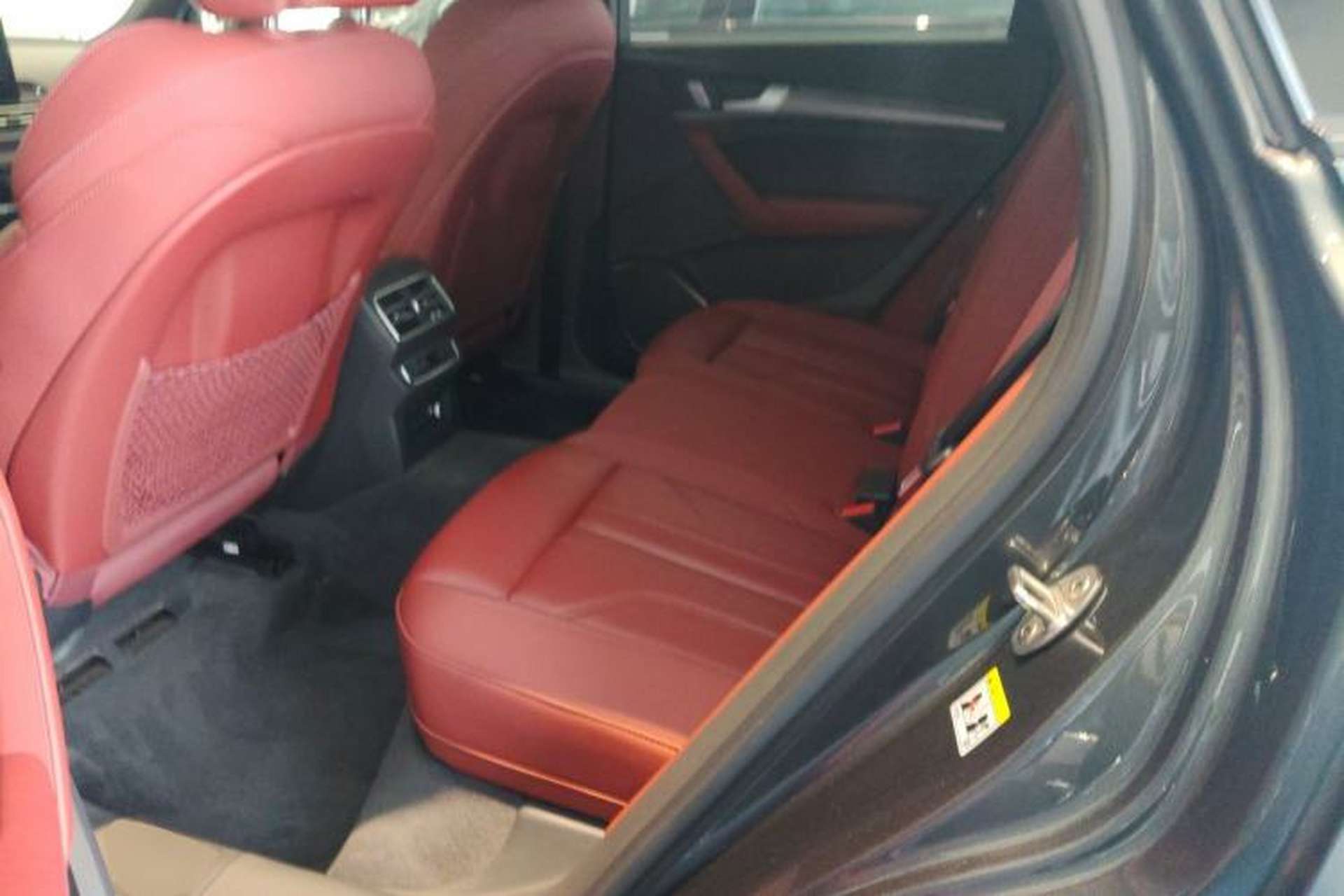 Used Audi Q5L 2023 40T Luxury Dynamic Model Left Rear Seat