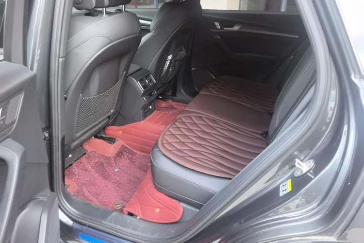 Used Audi Q5L 2023 40T Luxury Dynamic Model Left Rear Seat