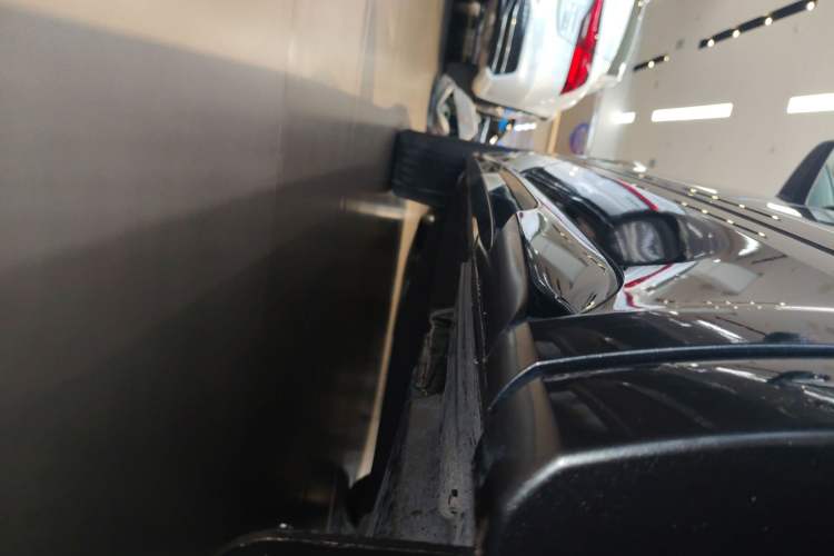 Used Audi Q5L 2023 40T Luxury Dynamic Model Left Side Sill