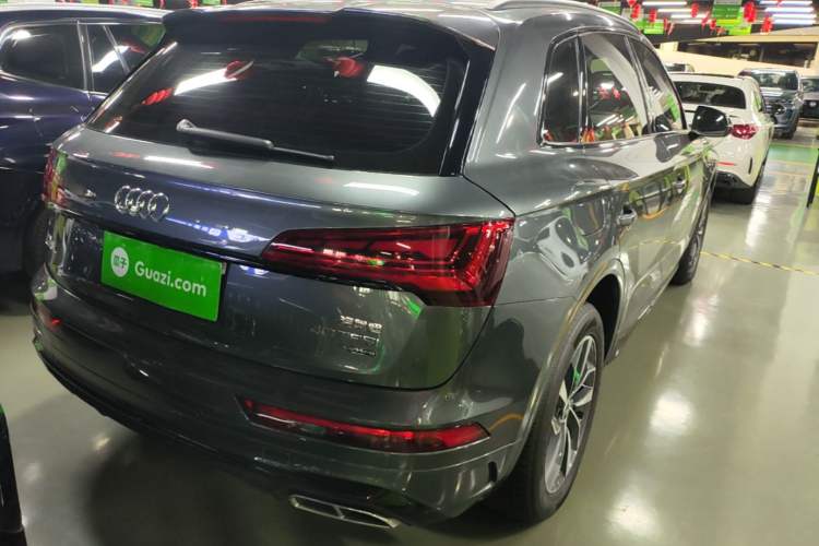 Used Audi Q5L 2023 40T Luxury Dynamic Model Rear Right 45 Deg