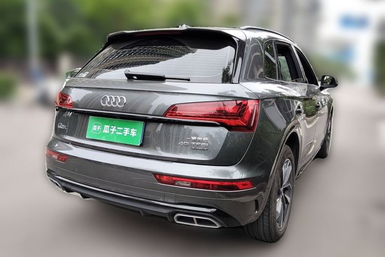 Used Audi Q5L 2023 40T Luxury Dynamic Model Rear Right 45 Deg
