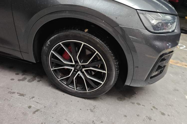 Used Audi Q5L 2023 45T Luxury Dynamic Model Right Front Wheel Hub