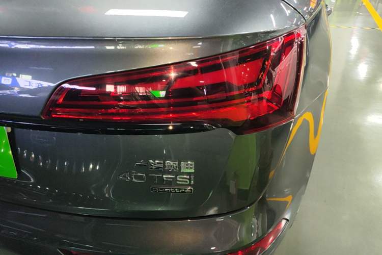Used Audi Q5L 2023 40T Luxury Dynamic Model Right Rear Taillight
