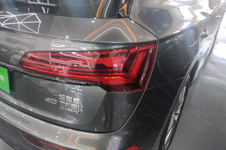 Used Audi Q5L 2023 40T Luxury Dynamic Model Right Rear Taillight