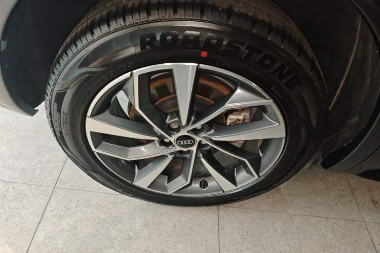 Used Audi Q5L 2023 40T Luxury Dynamic Model Right Rear Wheel Hub