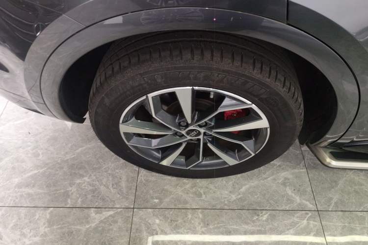 Used Audi Q5L 2023 40T Luxury Dynamic Model Right Rear Wheel Hub