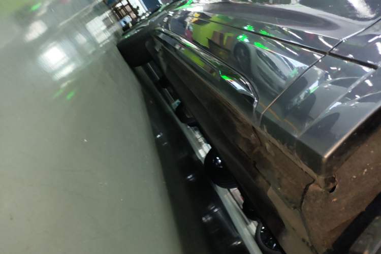 Used Audi Q5L 2023 40T Luxury Dynamic Model Right Side Sill