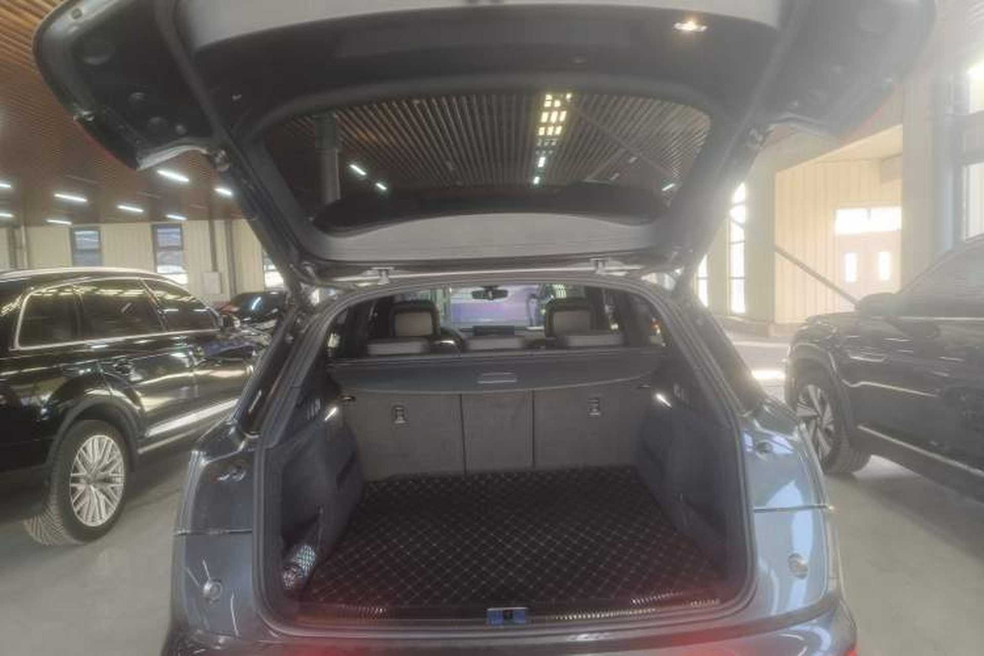 Used Audi Q5L 2023 40T Luxury Dynamic Model Trunk