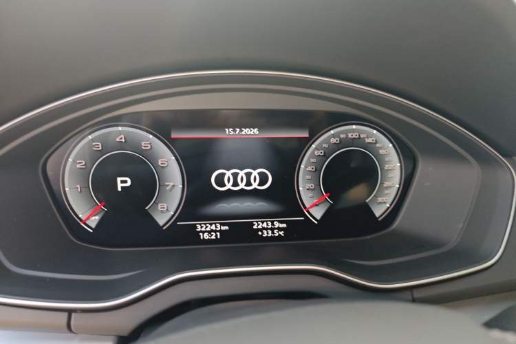 Used Audi Q5L 2023 40T Fashionable and Dynamic Edition Instrument Cluster