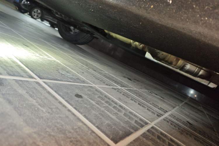 Used Audi Q5L 2023 40T Luxury Dynamic Model Chassis Front Right