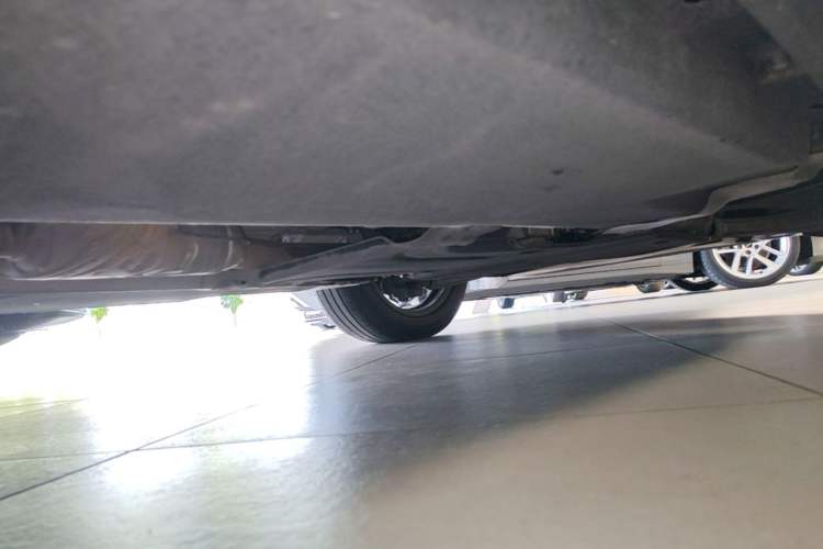 Used Audi Q5L 2023 40T Luxury Dynamic Model Chassis Front Right