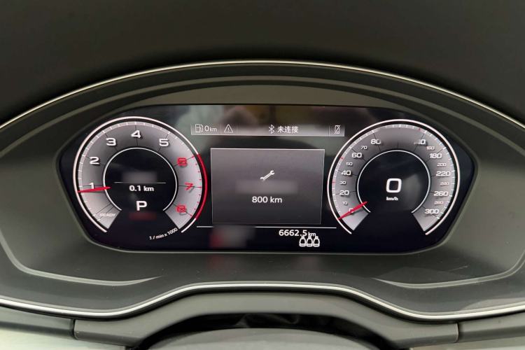 Used Audi Q5L 2023 40T Fashionable and Dynamic Edition Instrument Cluster