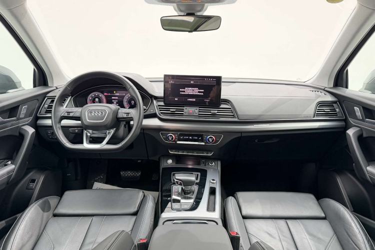Used Audi Q5L 2023 40T Fashionable and Dynamic Edition Interior 3