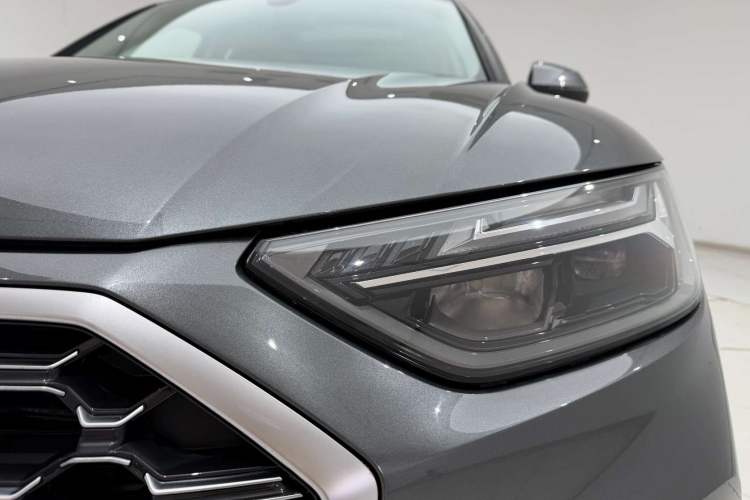Used Audi Q5L 2023 40T Fashionable and Dynamic Edition Left Front Headlight