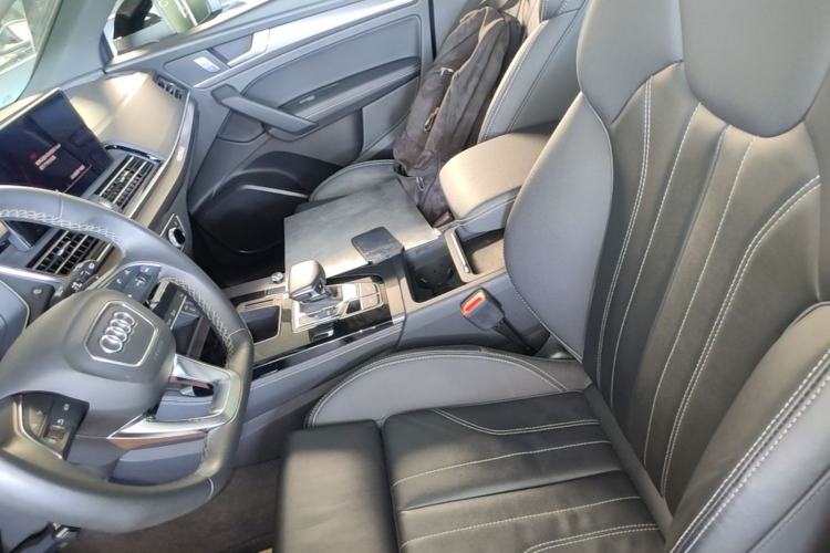 Used Audi Q5L 2023 40T Luxury Dynamic Model Left Front Seat
