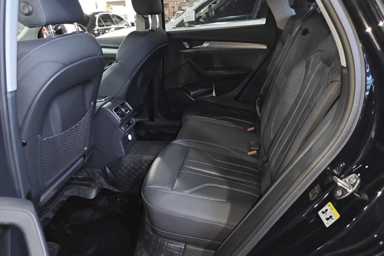 Used Audi Q5L 2023 40T Fashionable and Dynamic Edition Left Rear Seat