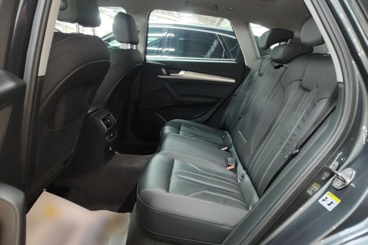 Used Audi Q5L 2023 40T Fashionable and Dynamic Edition Left Rear Seat