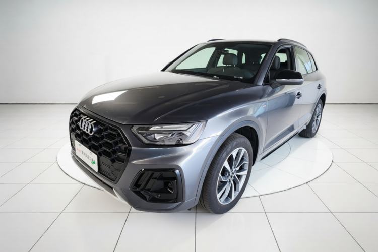 Used Audi Q5L 2023 40T Luxury Dynamic Model Guazi used car, China used car export, Used car for sale, Used cars, Cheapest cars for sale