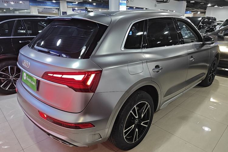 Used Audi Q5L 2023 40T Fashionable and Dynamic Edition Rear Right 45 Deg