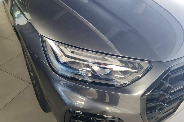 Used Audi Q5L 2023 40T Luxury Dynamic Model Right Front Headlight