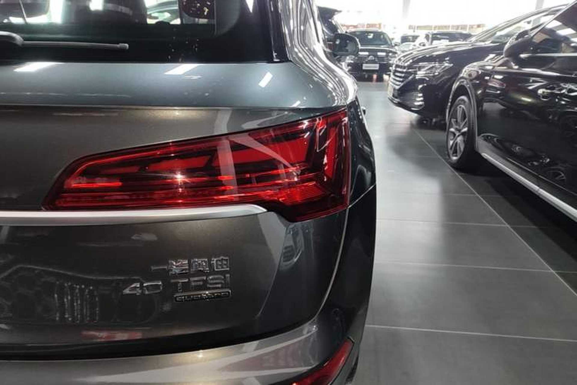 Used Audi Q5L 2023 40T Fashionable and Dynamic Edition Right Rear Taillight