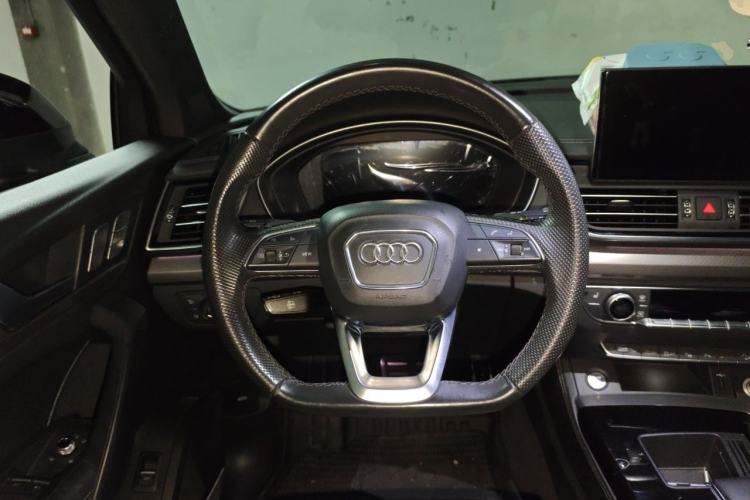 Used Audi Q5L 2023 45T Luxury Dynamic Model Steering Wheel