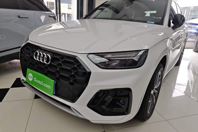 Used Audi Q5L 2023 40T Luxury Dynamic Model Guazi used car, China used car export, Used car for sale, Used  cars, Cheapest cars for sale