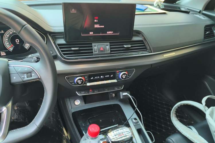 Used Audi Q5L 2023 40T Fashionable and Dynamic Edition Audio And AC Panel