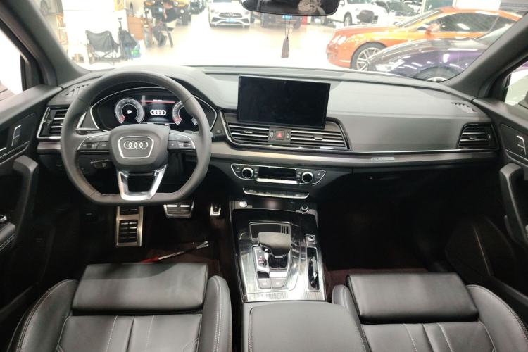 Used Audi Q5L 2023 40T Luxury Dynamic Model Center Console