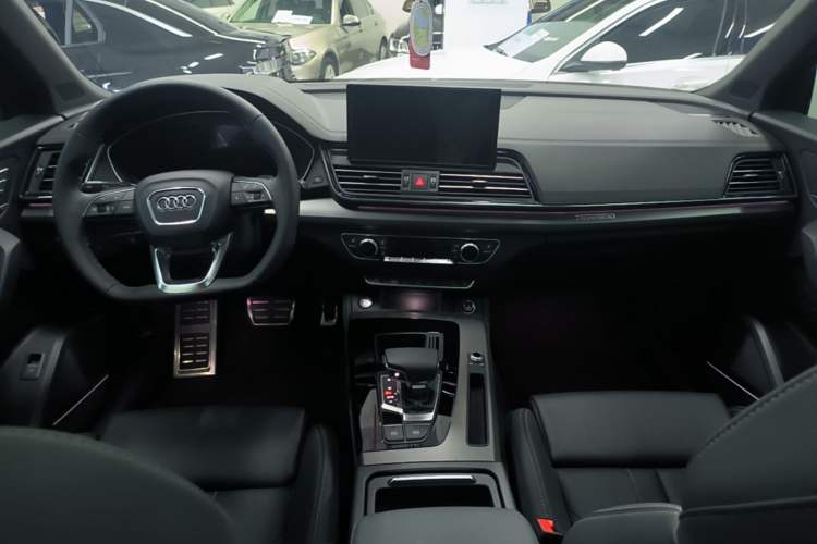 Used Audi Q5L 2023 45T Luxury Dynamic Model Center Console