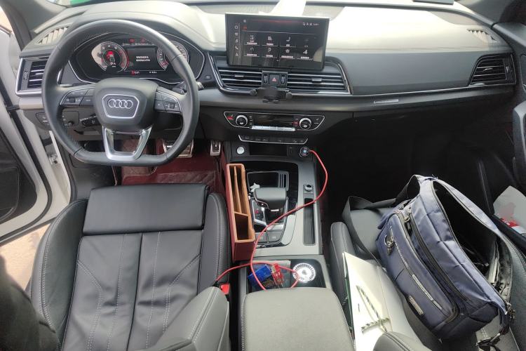 Used Audi Q5L 2023 40T Luxury Dynamic Model Center Console