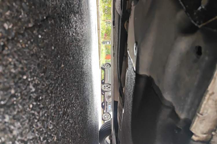Used Audi Q5L 2023 40T Luxury Dynamic Model Chassis Front Left