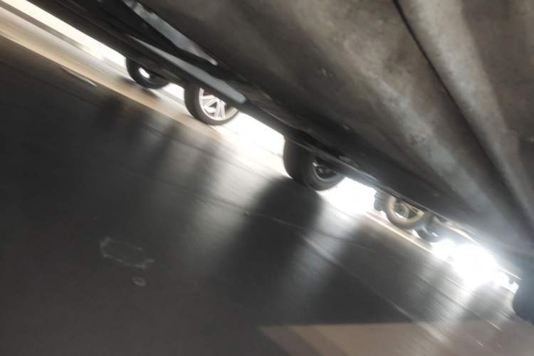 Used Audi Q5L 2023 40T Luxury Dynamic Model Chassis Front Left