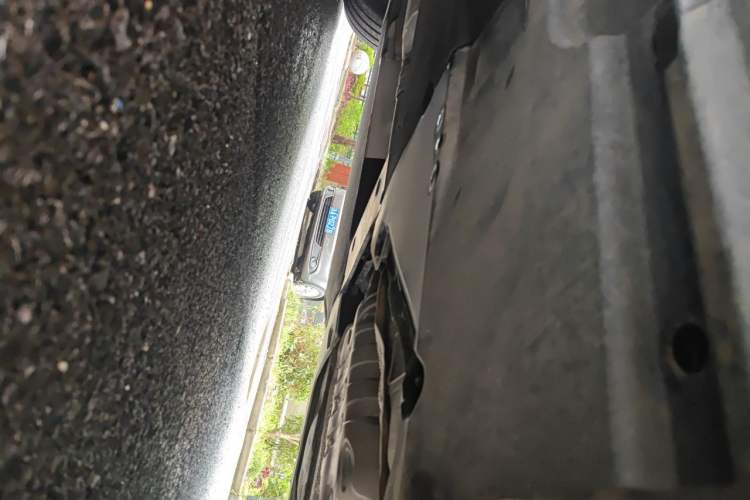 Used Audi Q5L 2023 40T Luxury Dynamic Model Chassis Rear Left