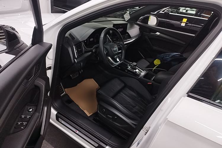 Used Audi Q5L 2023 40T Luxury Dynamic Model Driver Seat