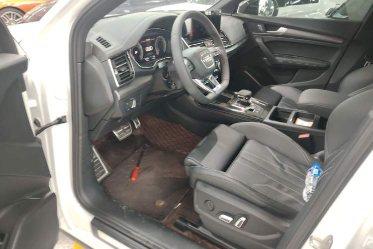 Used Audi Q5L 2023 40T Luxury Dynamic Model Driver Seat