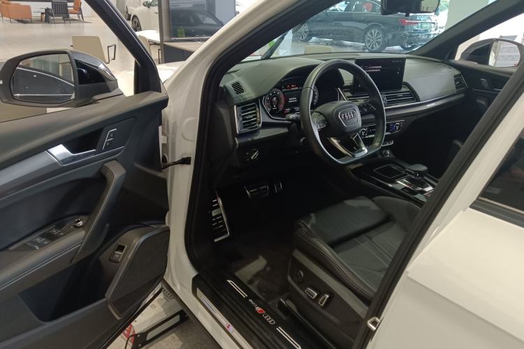 Used Audi Q5L 2023 40T Luxury Dynamic Model Driver Seat