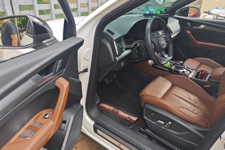 Used Audi Q5L 2023 40T Luxury Dynamic Model Driver Seat