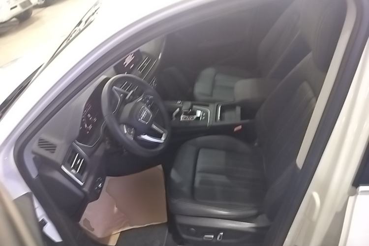 Used Audi Q5L 2023 40T Luxury Elegant Model Driver Seat