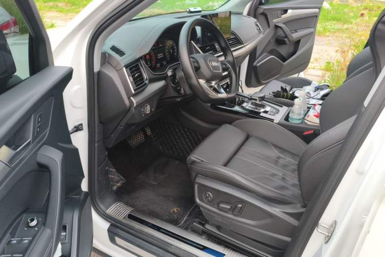 Used Audi Q5L 2023 40T Fashionable and Dynamic Edition Driver Seat